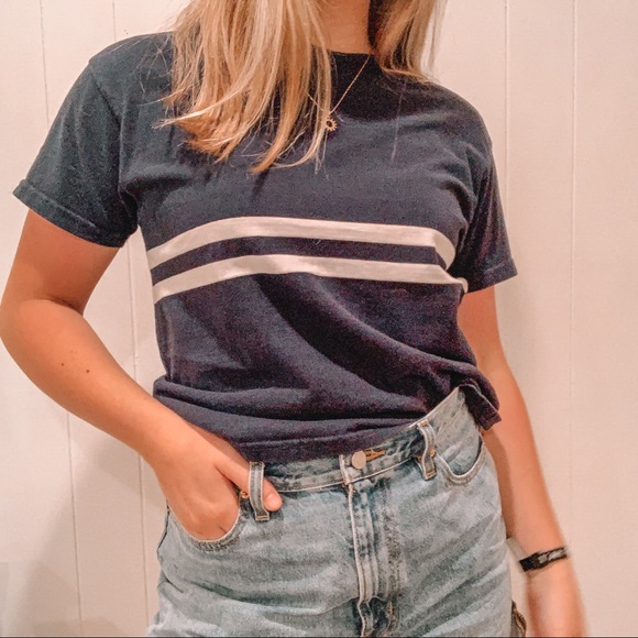 BRANDY MELVILLE t-shirt - Picture 2 of 6